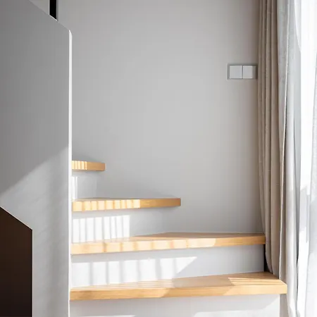 Modern 80m2 I Balcony I Parking I Cohost *