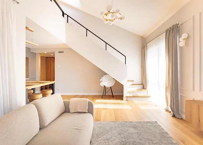 Modern 80kvm I Balcony I Parking I Cohost *