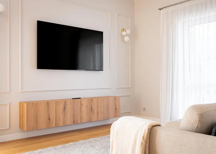 Modern 80kvm I Balcony I Parking I Cohost דירה *