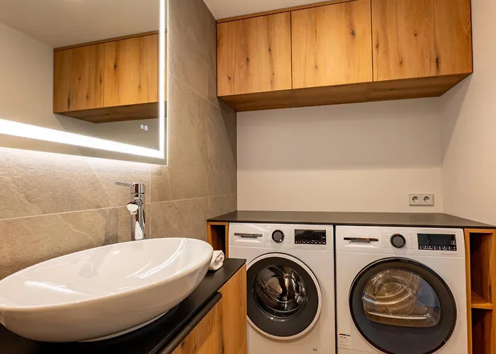 Modern 80kvm I Balcony I Parking I Cohost *