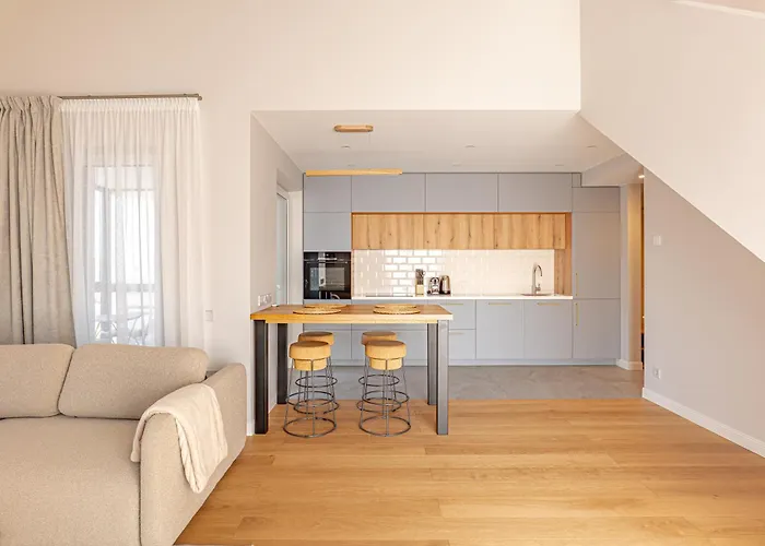 דירה Modern 80kvm I Balcony I Parking I Cohost *