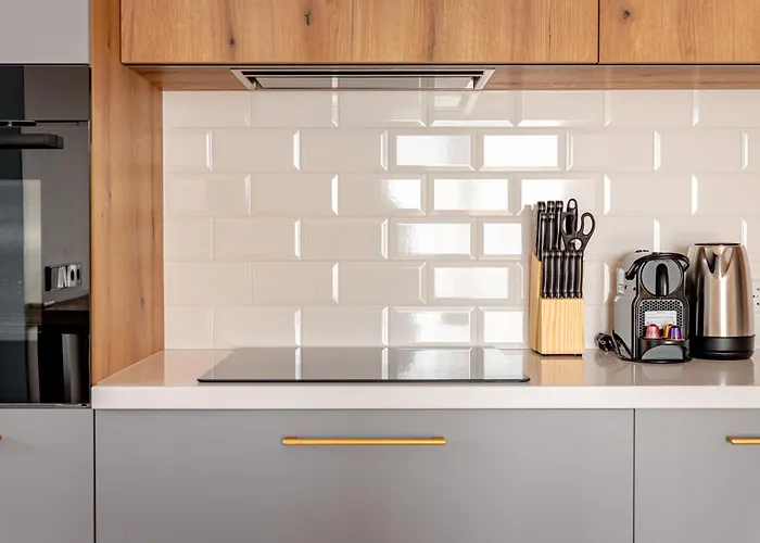 דירה Modern 80kvm I Balcony I Parking I Cohost *