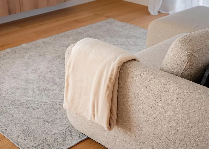 Modern 80kvm I Balcony I Parking I Cohost