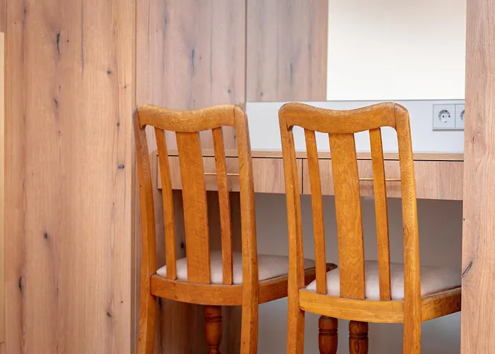 Modern 80kvm I Balcony I Parking I Cohost