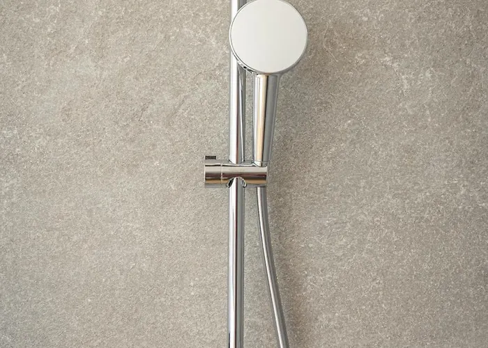 Modern 80kvm I Balcony I Parking I Cohost דירה